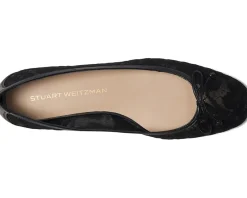 Stuart Weitzman Flats<Arabella Ballet Flat Black 1