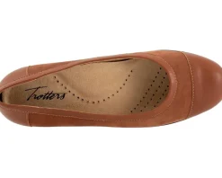 Women Trotters Delmara