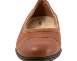 Women Trotters Delmara
