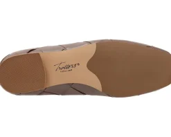 Women Trotters Hanny