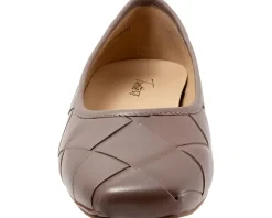 Women Trotters Hanny