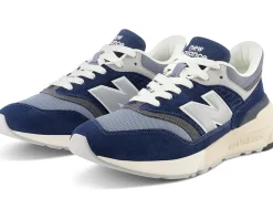 Women New Balance Classics 997R