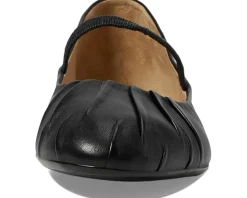 Bernardo Flats<Savona Black